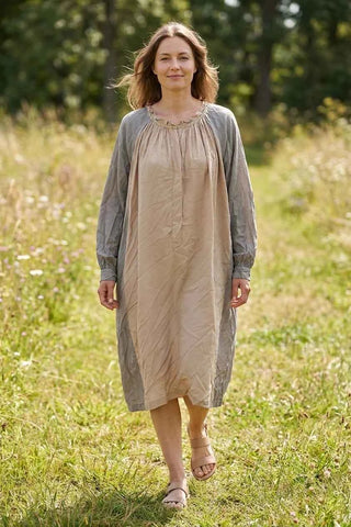 Sukienka midi oversize - Beżowo-szara