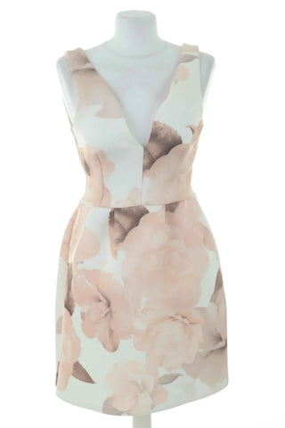 Weißes Kleid