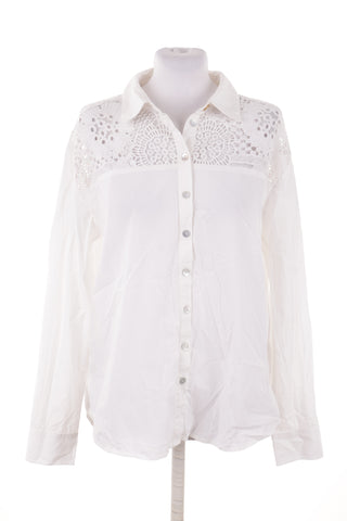 Weiße Bluse