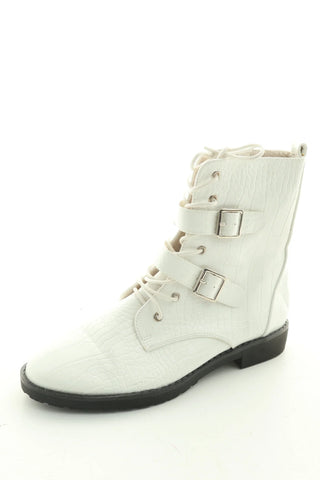 Weiße Schuhe
