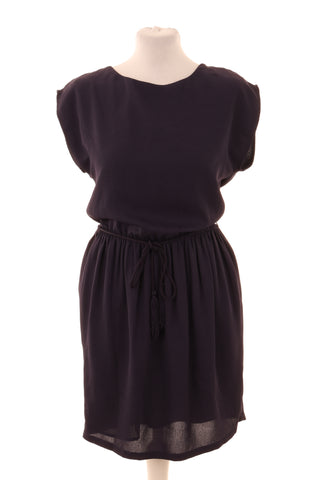 Violettes Kleid