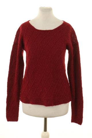 Bordeauxroter Pullover