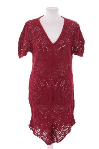 Burgunderrotes Kleid