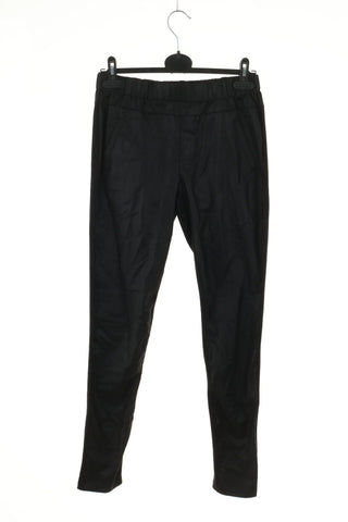 Schwarze Hose