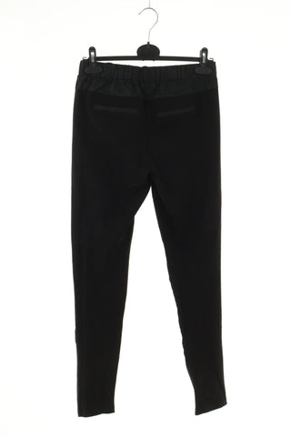 Schwarze Hose