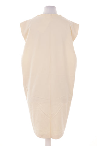 Cremefarbenes Kleid