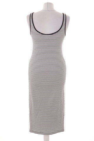 Gestreiftes Kleid