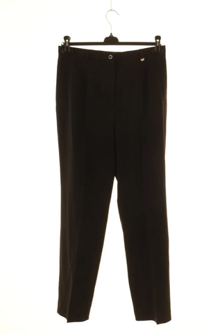 Schwarze Hose