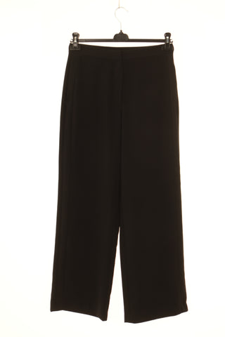 Schwarze Hose