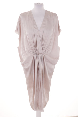 Beiges Kleid
