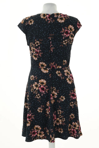 Kleid mit Blumenmuster