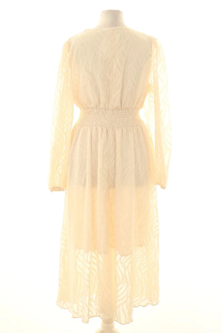 Cremefarbenes Kleid