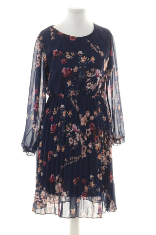 Kleid mit Blumenmuster