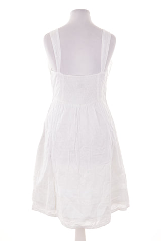 Weißes Kleid