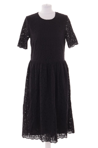 Spitzenkleid