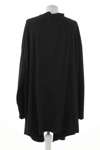 Schwarze Überwurfjacke
