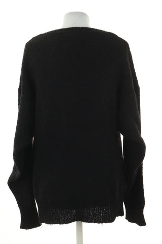Schwarzer Pullover