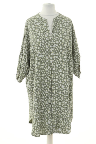 Kleid mit Blumenmuster