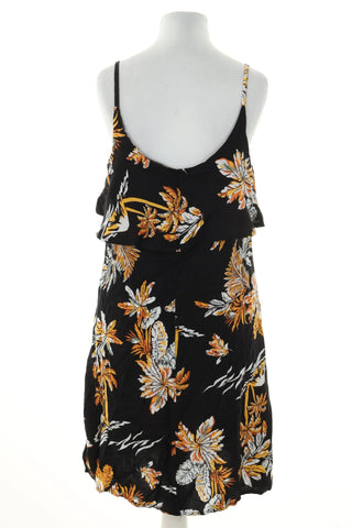 Schwarzes Kleid mit Blumen