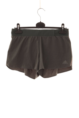 Grüne Shorts