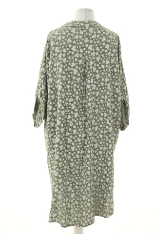 Kleid mit Blumenmuster