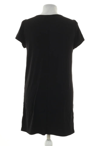 Schwarzes Kleid mit Pailletten