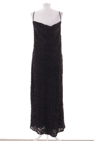 Schwarzes Kleid