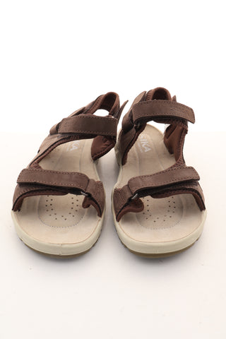 Braune Ledersandalen