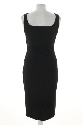 Schwarzes Kleid