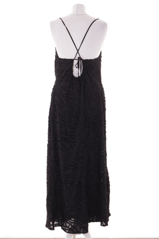 Schwarzes Kleid