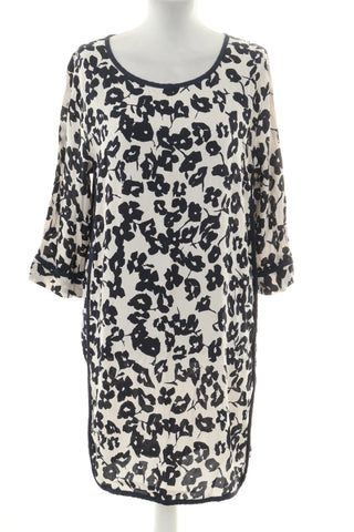 Kleid mit Blumenmuster