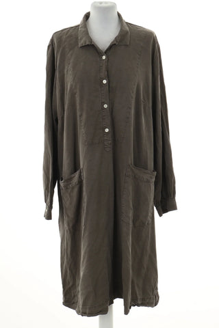 Braunes Kleid