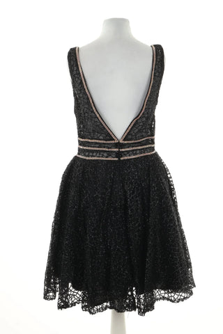 Glänzendes Kleid