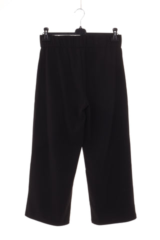 Schwarze Hosen