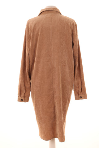 Beiges Kleid