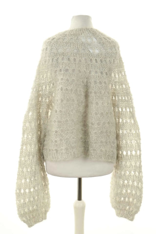 Grauer Pullover
