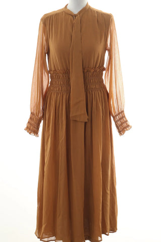Senfgelbes Kleid