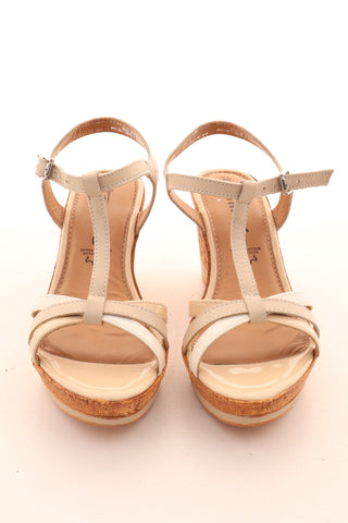 Beige Sandalen