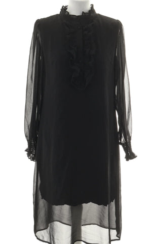 Schwarzes Kleid