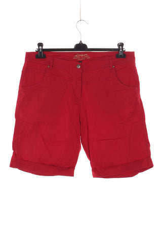 Rote Shorts
