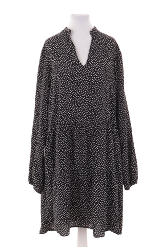 Kleid mit Blumenmuster