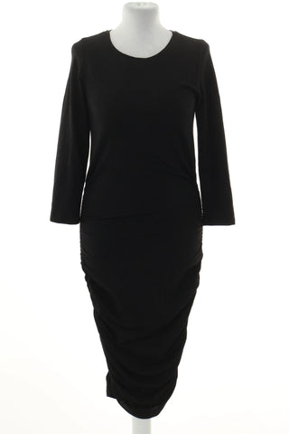 Glänzendes Kleid