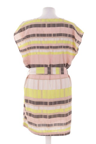 Gestreiftes Kleid