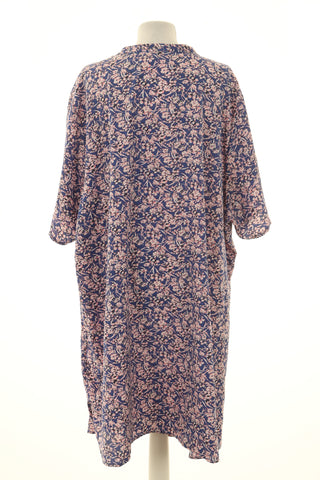 Kleid mit Blumenmuster