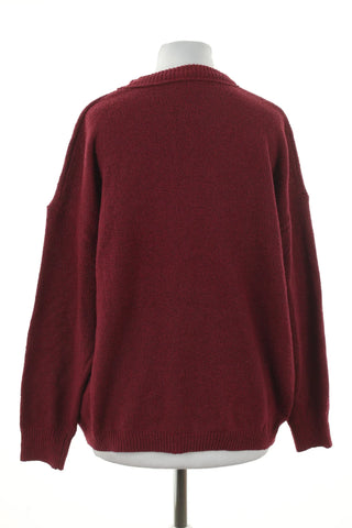 Bordeauxroter Pullover