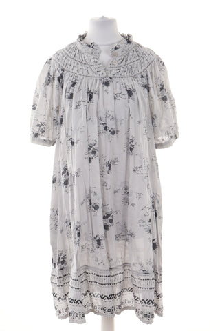 Kleid mit Blumenmuster