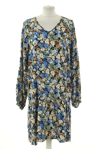 Kleid mit Blumenmuster