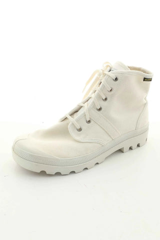 Weiße Schuhe