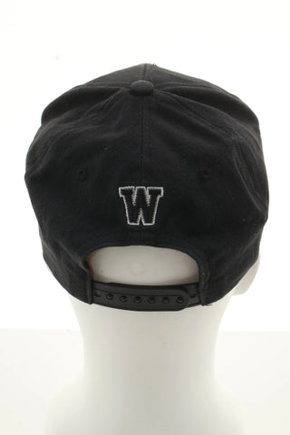 Schwarze Mütze mit Muster