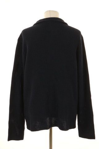 Dunkelblauer Pullover